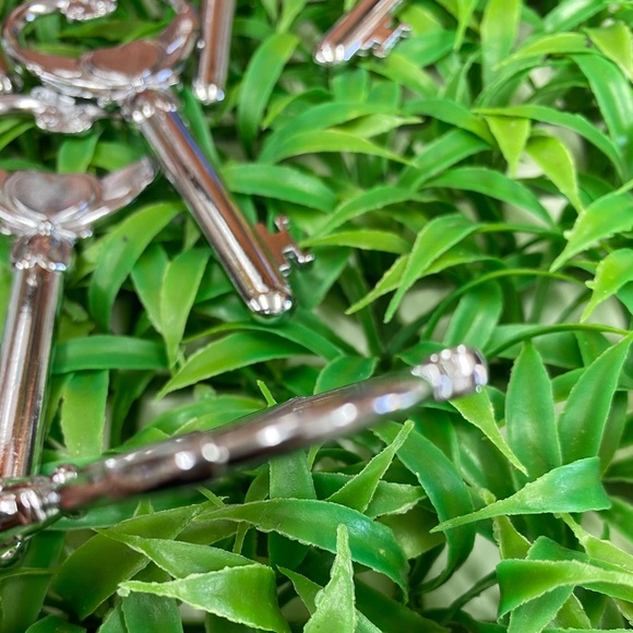 KATE ASPEN bundle Skeleton key to my heart bottle opener ! - Picture 8 of 11